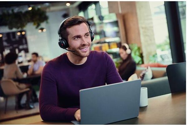 Top 8 Headsets for Productive Remote Working